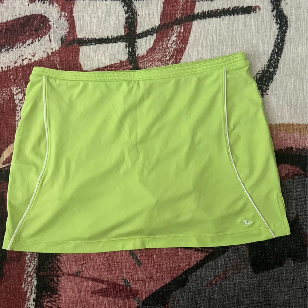 Green mini skort